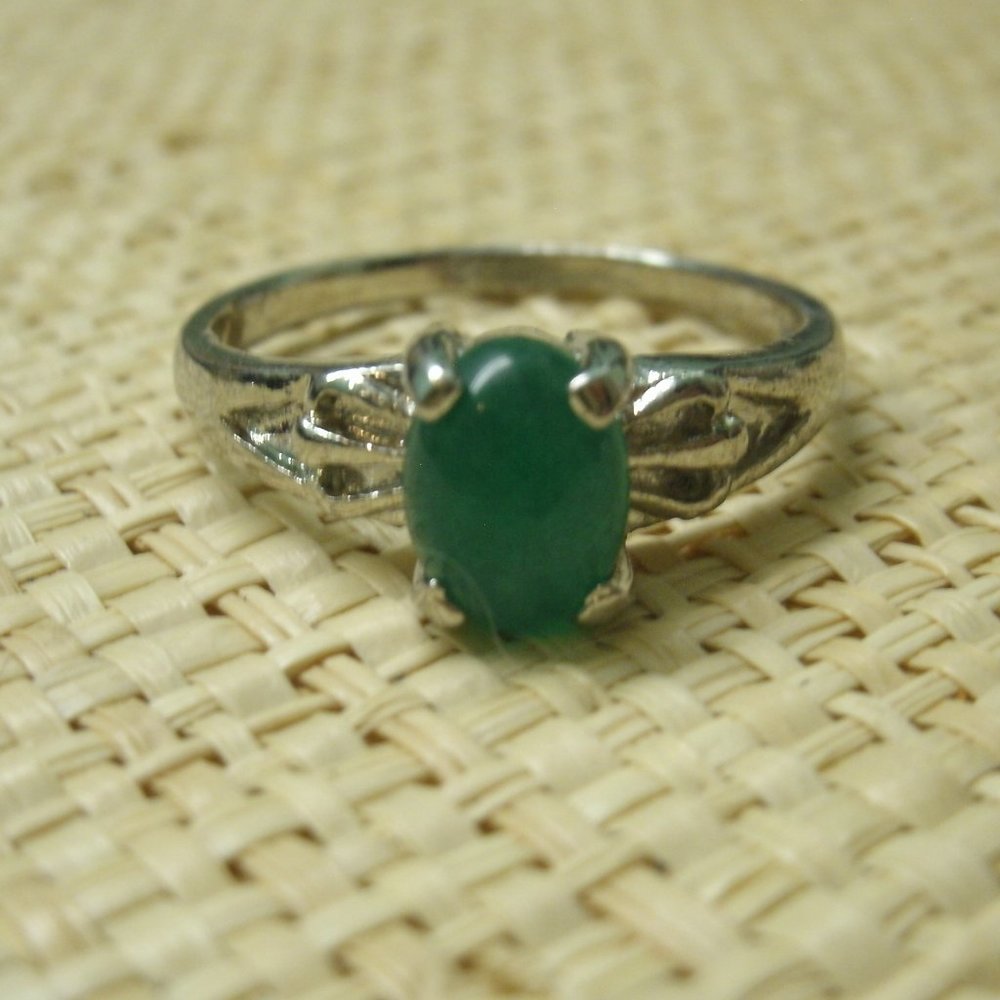 Sterling Silver Plated Green Agate Ring Scallop Design